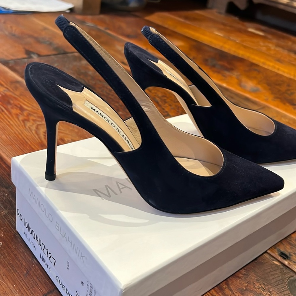 Manolo slingback Allura size 38 navy suede